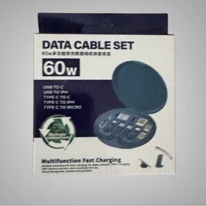 COMPACT ORGANIZER FOR CABLES AND ACCESSORIES